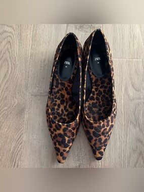 Zara Leopard Print Pointy Toe Flats